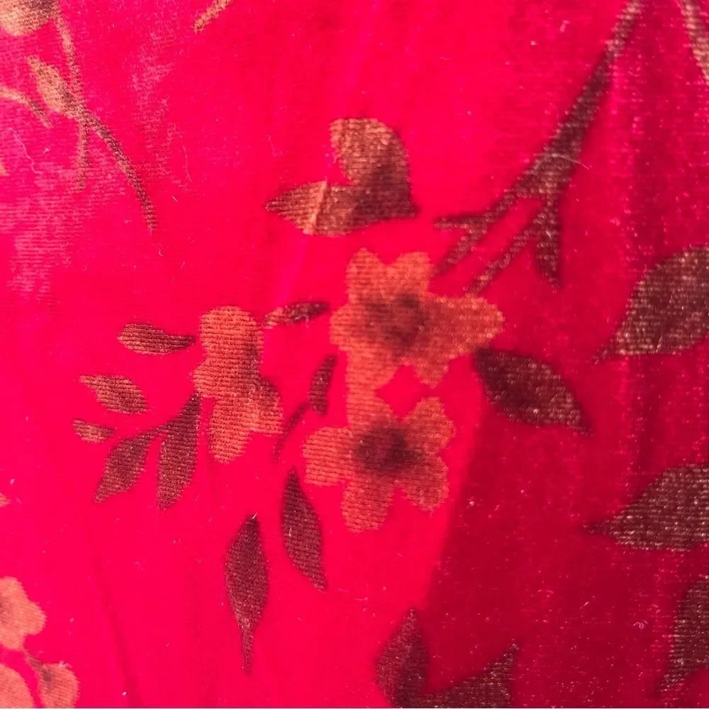 Judith Hart 2 Piece Set Embossed Velvet Skirt Top XL Red Asian Floral Print